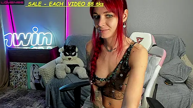 SandyChris online show from December 2, 2024, 10:28 am