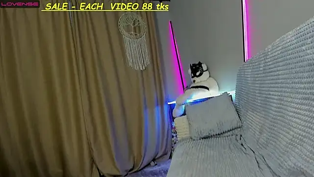 SandyChris online show from December 3, 2024, 8:38 am