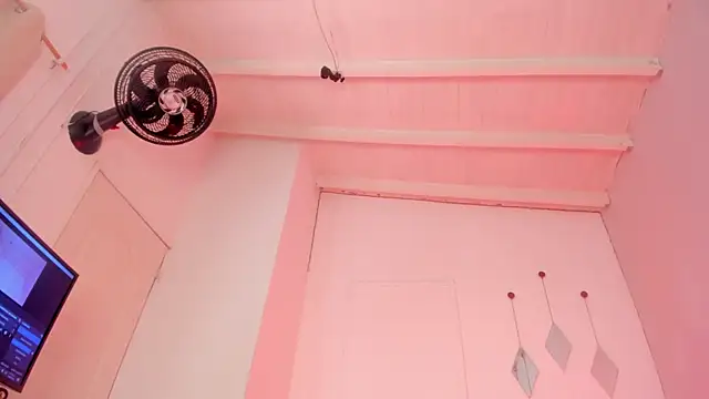 swt-booty online show from October 6, 2025, 6:16 pm