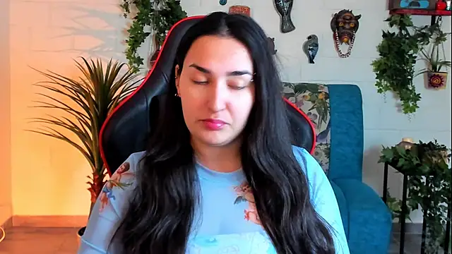 CeceliaJohnson online show from February 11, 2025, 8:05 am