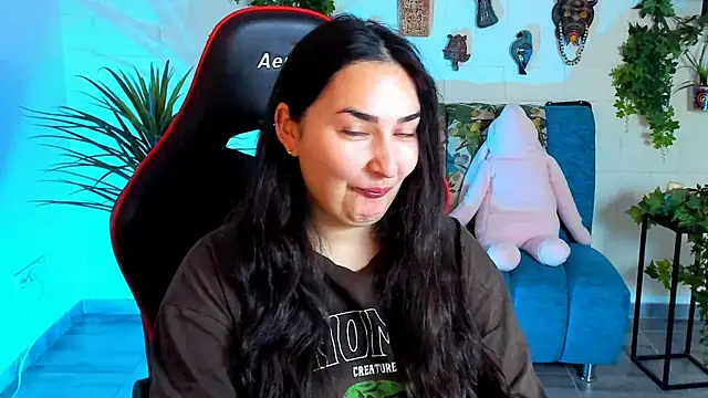 CeceliaJohnson online show from March 18, 2025, 8:03 am