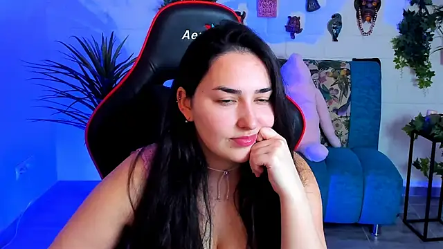 CeceliaJohnson online show from March 21, 2025, 8:39 am