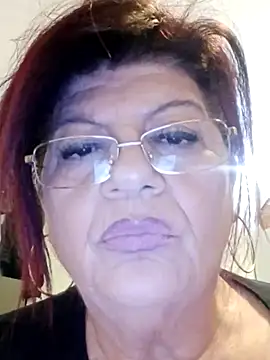 Snapshot of CALDA-AKIRA chatting on November 5, 2025, 5:35 pm CALDA-AKIRA online show from November 5, 2025, 5:35 pm