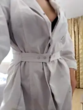 baby sweet girl  online show from November 21, 2025, 10:08 pm