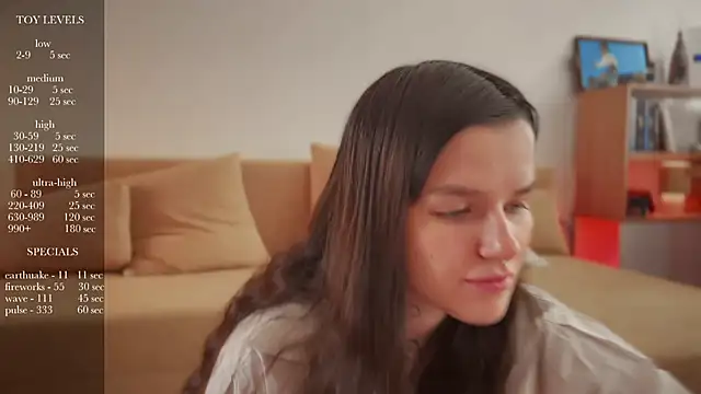 bbambi  online show from December 5, 2025, 11:41 am