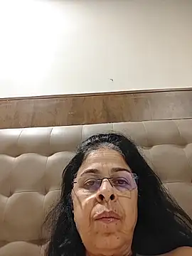 Susannemilf online show from October 8, 2025, 1:25 am