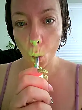 julimonroe online show from May 12, 2026, 11:40 am