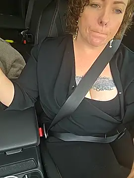 julimonroe online show from May 18, 2026, 4:13 pm