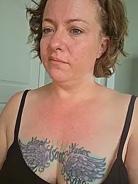 julimonroe online show from May 22, 2026, 2:55 pm