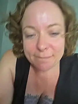 julimonroe online show from May 30, 2026, 2:08 am
