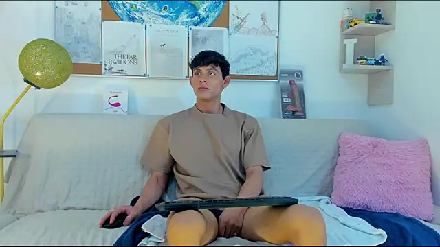 logan thomas online show from April 25, 2026, 7:33 pm