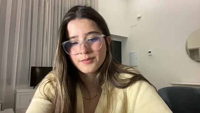 Snapshot of Stormiie777 chatting on March 20, 2025, 11:56 pm Stormiie777 online show from March 20, 2025, 11:56 pm