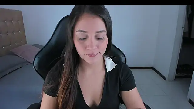 EmmaGrace1999 online show from December 7, 2024, 10:06 pm