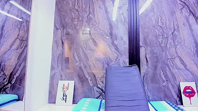 HellenJohansson online show from February 6, 2026, 7:39 pm