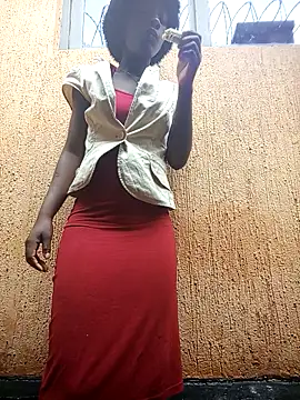 Petite li online show from December 19, 2025, 7:04 am