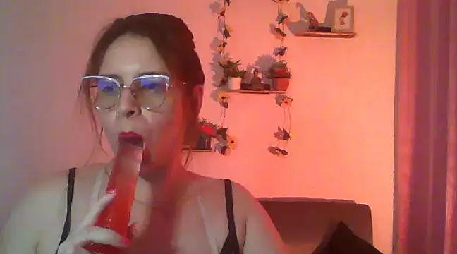 lorenitabella online show from February 6, 2025, 9:06 pm