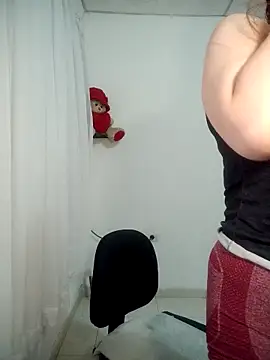 lorenitabella online show from March 18, 2026, 8:28 am