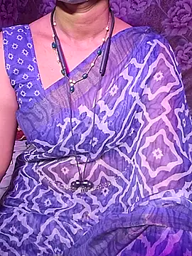 Snapshot of XBHUUME chatting on October 8, 2025, 4:15 pm XBHUUME online show from October 8, 2025, 4:15 pm