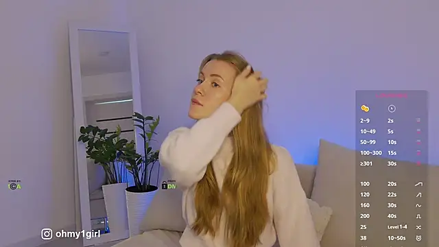 Fallinlove1 online show from February 5, 2026, 12:43 pm