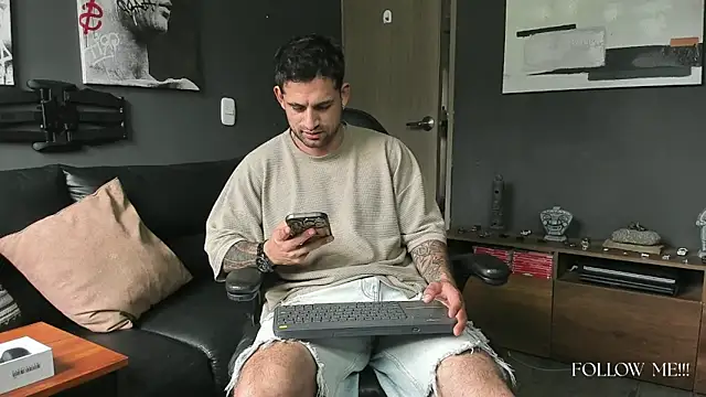 Davevilboy online show from November 24, 2025, 4:51 pm