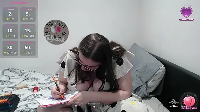 Rebecca Summer online show from September 23, 2025, 12:24 am