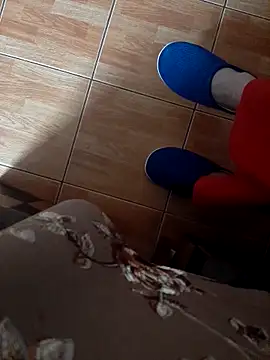 feet toes online show from November 7, 2025, 7:19 am