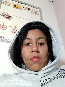 Molly newman6 online show from February 17, 2025, 6:04 pm