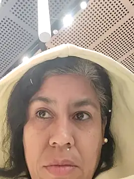 Molly newman6 online show from December 16, 2025, 12:21 pm