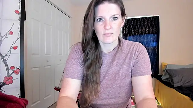 Kelly Carolina online show from March 3, 2025, 6:33 pm