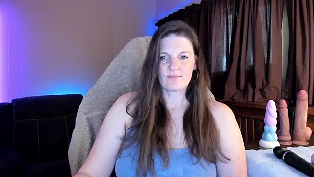 Kelly Carolina online show from October 6, 2025, 6:49 pm