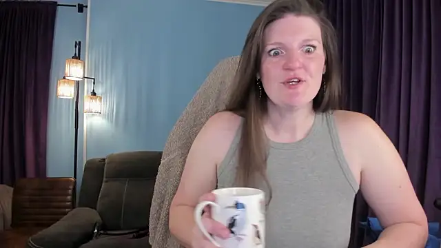 Snapshot of Kelly_Carolina chatting on February 2, 2026, 12:15 pm Kelly Carolina online show from February 2, 2026, 12:15 pm