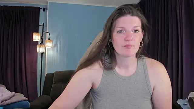 Snapshot of Kelly_Carolina chatting on February 19, 2026, 12:12 pm Kelly Carolina online show from February 19, 2026, 12:12 pm