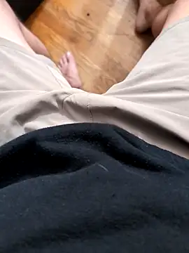 MrandMrsHaze online show from October 16, 2025, 2:12 am