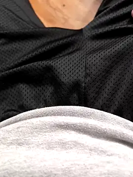 MrandMrsHaze online show from October 16, 2025, 10:33 pm