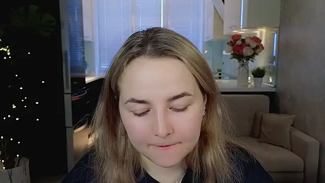 Mira Mermayd online show from March 15, 2026, 1:11 am