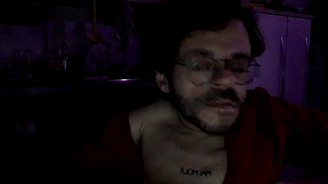 Snapshot of Dirtywheels chatting on December 27, 2024, 1:11 am Dirtywheels online show from December 27, 2024, 1:11 am