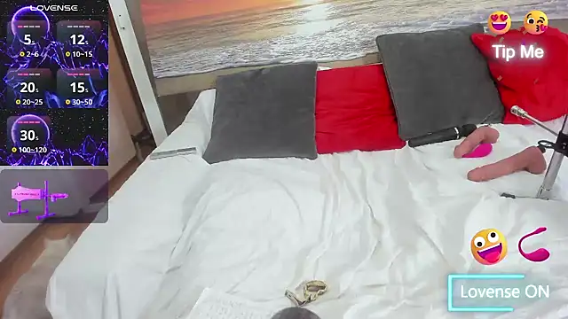 Snapshot of wildangeloflove chatting on January 11, 2025, 12:29 pm wildangeloflove online show from January 11, 2025, 12:29 pm