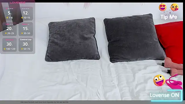 Snapshot of wildangeloflove chatting on October 29, 2025, 11:23 am wildangeloflove online show from October 29, 2025, 11:23 am