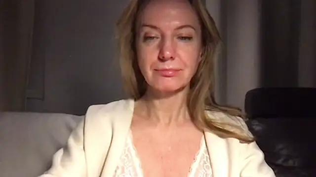 RachellAmazing online show from January 11, 2025, 6:14 am