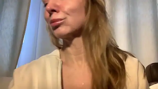 RachellAmazing online show from January 15, 2025, 7:59 am
