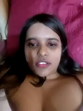 KittyXoXo2 online show from July 29, 2026, 4:05 pm