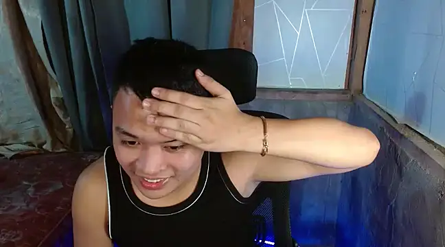 Snapshot of xsweetasian69x chatting on January 4, 2025, 5:37 pm xsweetasian69x online show from January 4, 2025, 5:37 pm