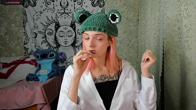 Cutie Adelia online show from January 16, 2025, 1:04 pm