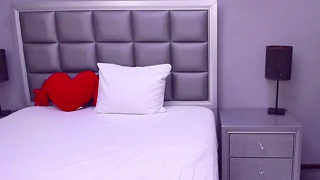 HellennSweet online show from February 15, 2025, 5:09 am