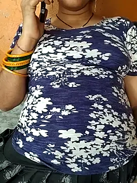 Snapshot of Diya_143 chatting on June 19, 2026, 6:07 am Diya 143 online show from June 19, 2026, 6:07 am