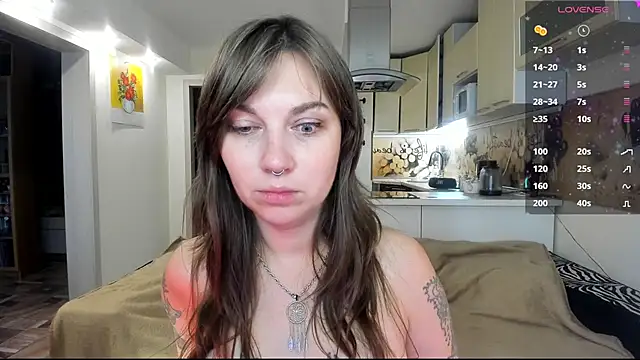 Snapshot of StacyTigerr chatting on October 30, 2025, 9:11 am StacyTigerr online show from October 30, 2025, 9:11 am