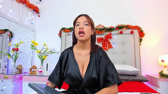 AnahiRivera online show from December 21, 2024, 12:06 pm