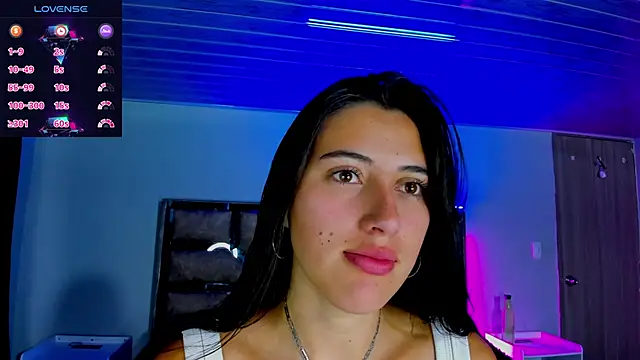 brenda moris01 online show from January 25, 2025, 9:46 pm