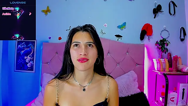 brenda moris01 online show from January 30, 2025, 6:35 am