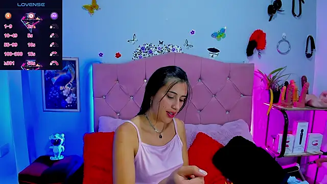 brenda moris01 online show from February 6, 2025, 3:16 am